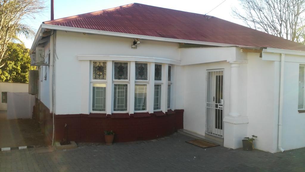 Valley Guest House Pretoria-Noord Eksteriør bilde