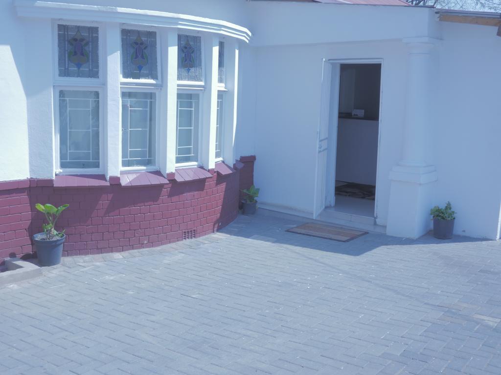 Valley Guest House Pretoria-Noord Eksteriør bilde