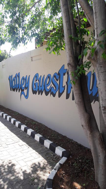 Valley Guest House Pretoria-Noord Eksteriør bilde
