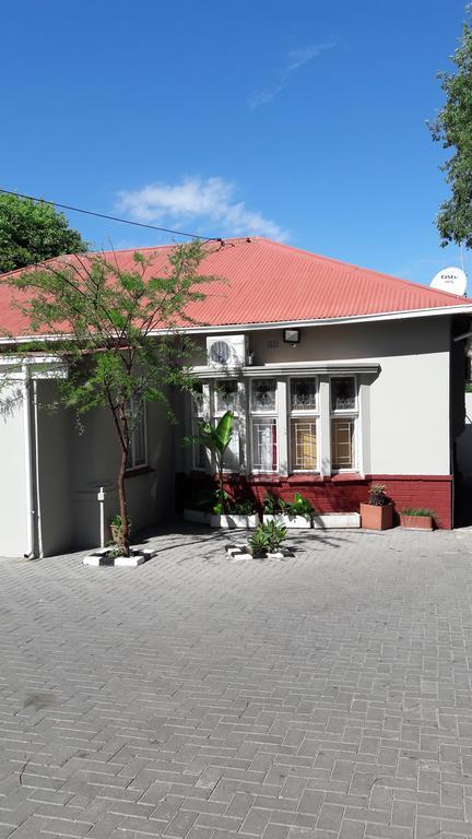 Valley Guest House Pretoria-Noord Eksteriør bilde