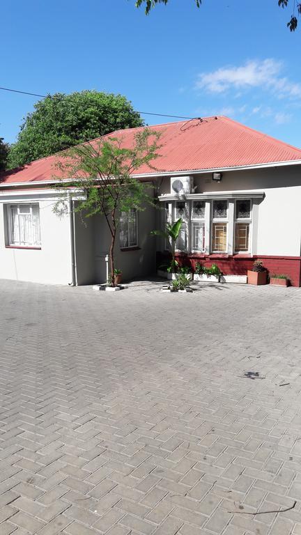 Valley Guest House Pretoria-Noord Eksteriør bilde