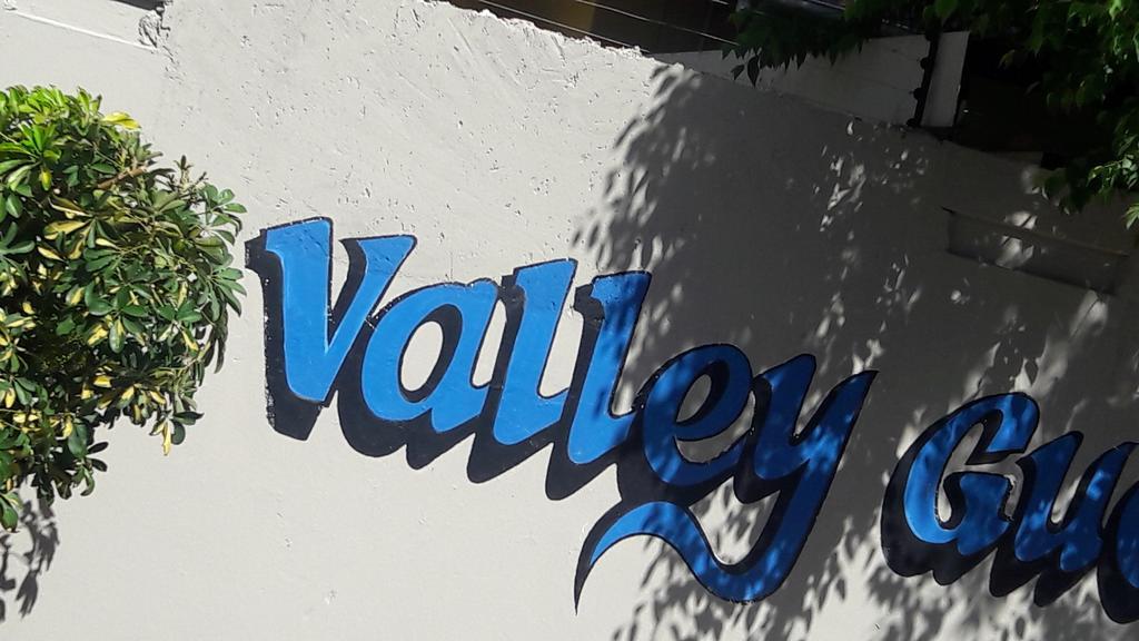 Valley Guest House Pretoria-Noord Eksteriør bilde