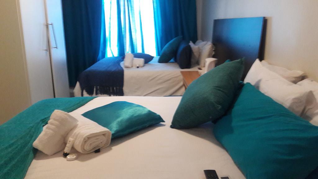 Valley Guest House Pretoria-Noord Eksteriør bilde