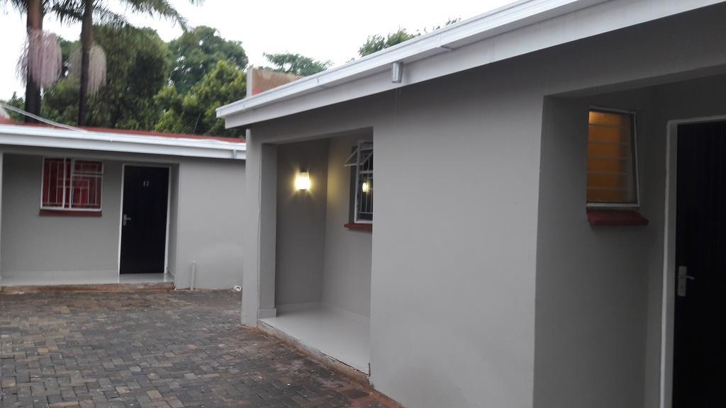 Valley Guest House Pretoria-Noord Eksteriør bilde